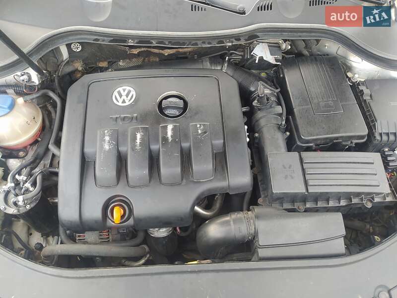 Седан Volkswagen Passat 2005 в Гайвороні