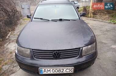 Універсал Volkswagen Passat 1998 в Звягелі