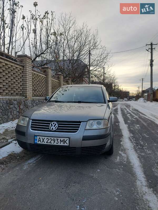 Седан Volkswagen Passat 2001 в Харкові