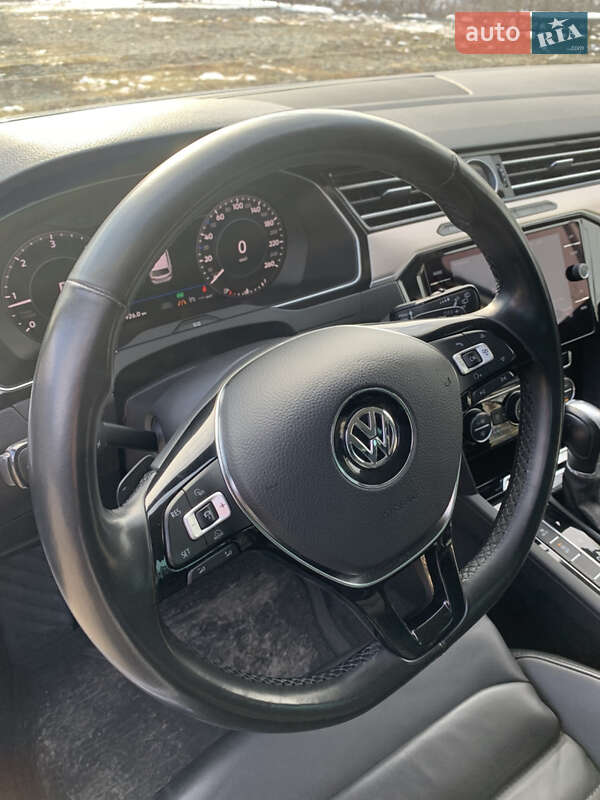 Універсал Volkswagen Passat 2018 в Івано-Франківську