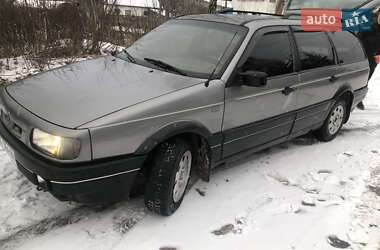 Универсал Volkswagen Passat 1990 в Олевске