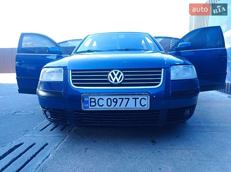 Седан Volkswagen Passat 2001 в Ходореві