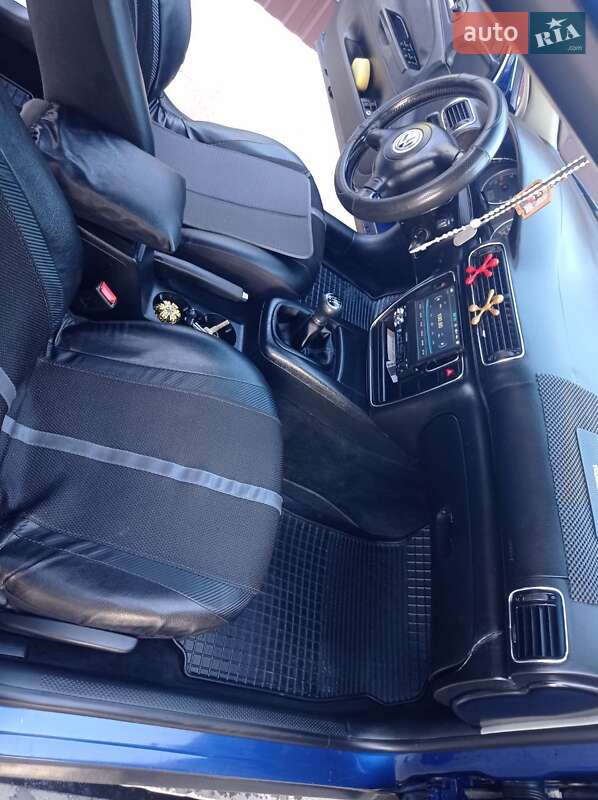 Седан Volkswagen Passat 2001 в Ходореві