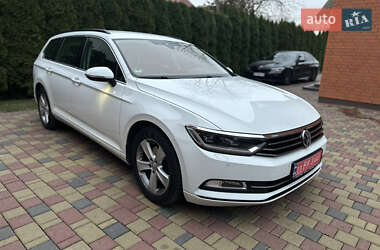 Універсал Volkswagen Passat 2015 в Луцьку