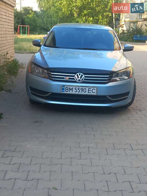 Седан Volkswagen Passat 2012 в Сумах