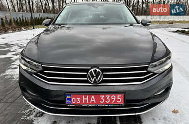 Універсал Volkswagen Passat 2020 в Луцьку