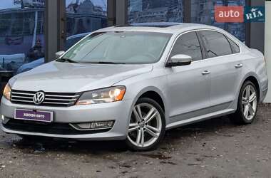 Седан Volkswagen Passat 2013 в Києві