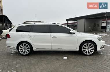 Универсал Volkswagen Passat 2011 в Нетешине