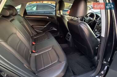 Седан Volkswagen Passat 2017 в 