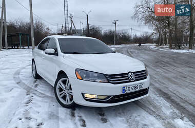 Седан Volkswagen Passat 2013 в Харкові