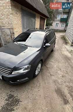 Універсал Volkswagen Passat 2014 в 