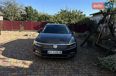 Универсал Volkswagen Passat 2015 в Киеве