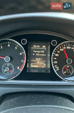 Универсал Volkswagen Passat 2011 в 