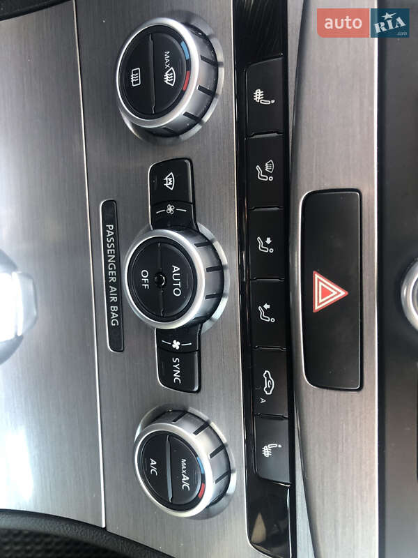 Универсал Volkswagen Passat 2014 в Жовкве