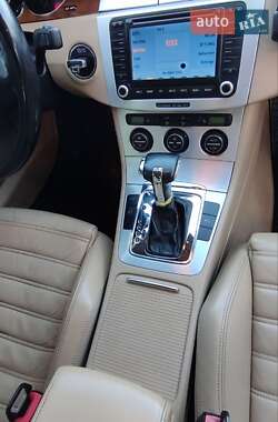 Универсал Volkswagen Passat 2005 в 