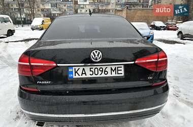 Седан Volkswagen Passat 2015 в Киеве