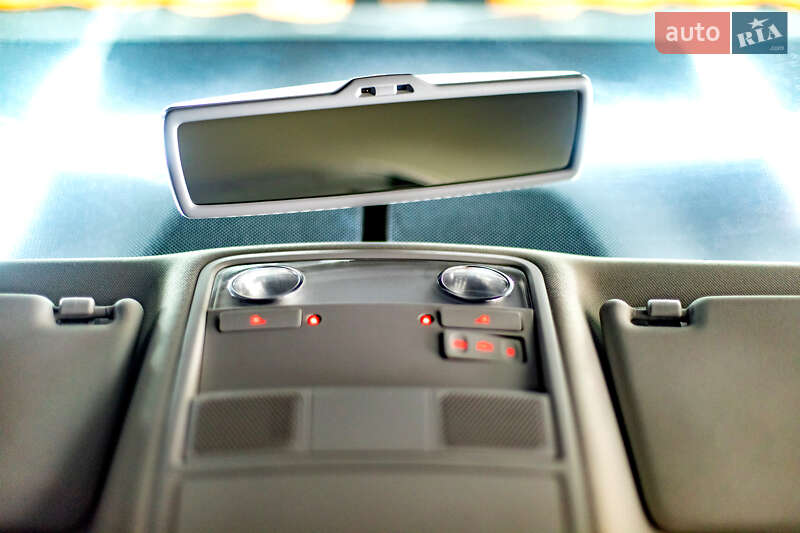 Седан Volkswagen Passat 2012 в Киеве