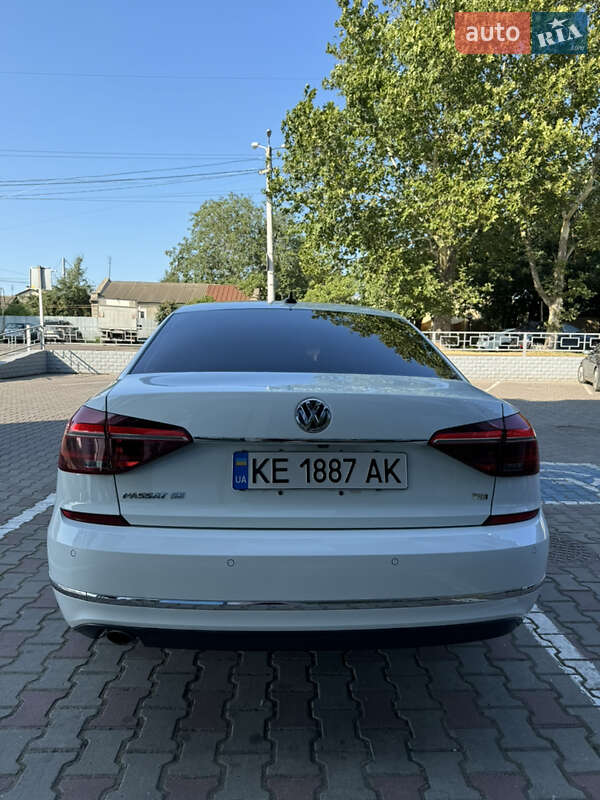 Седан Volkswagen Passat 2017 в Одесі