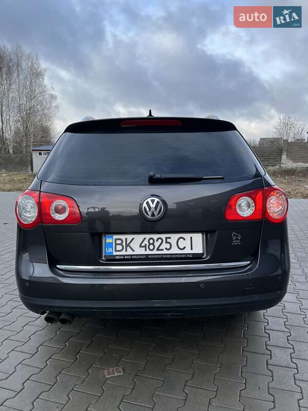Универсал Volkswagen Passat 2010 в Сарнах