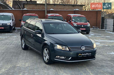 Універсал Volkswagen Passat 2012 в Луцьку