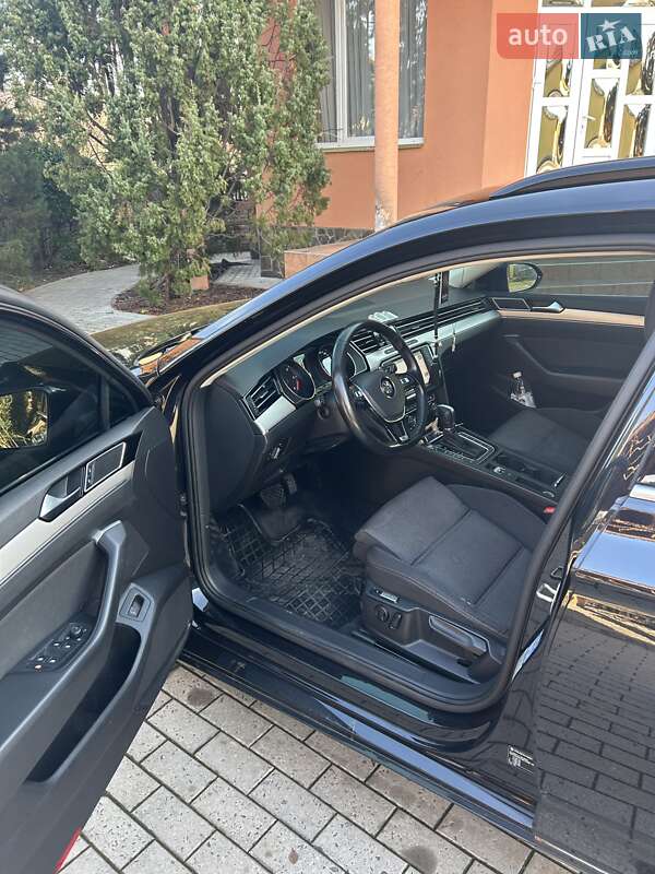 Універсал Volkswagen Passat 2016 в Мукачевому