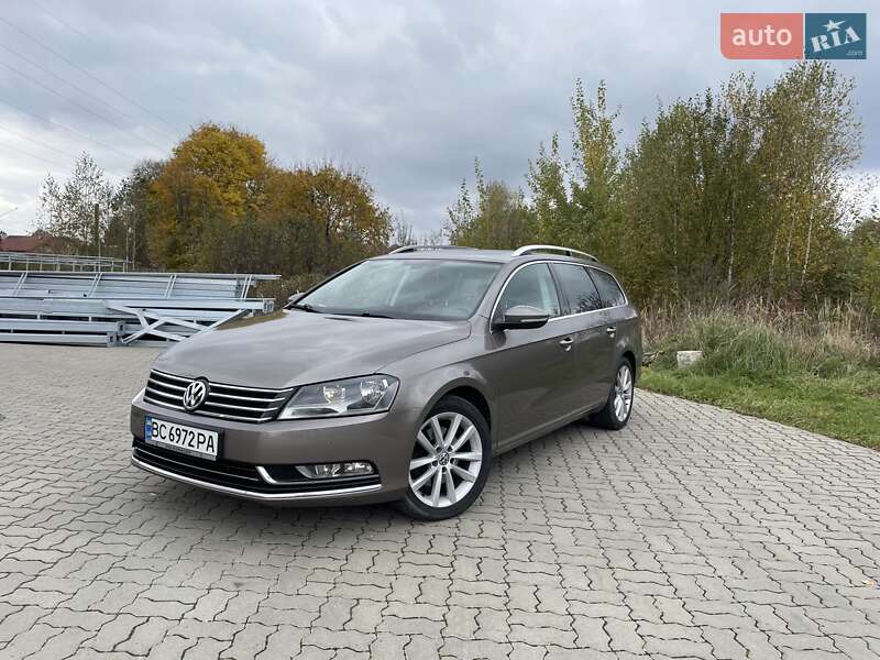 Універсал Volkswagen Passat 2010 в Львові