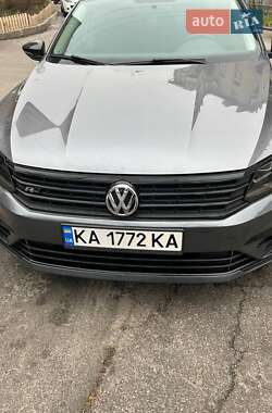 Седан Volkswagen Passat 2016 в Львові