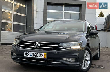 Универсал Volkswagen Passat 2020 в Ровно