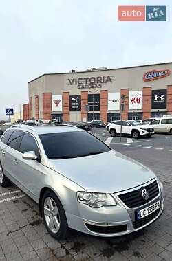 Універсал Volkswagen Passat 2009 в Львові