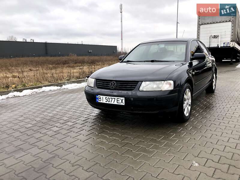 Седан Volkswagen Passat 2000 в 