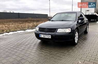 Седан Volkswagen Passat 2000 в 