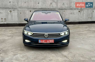 Седан Volkswagen Passat 2020 в Києві