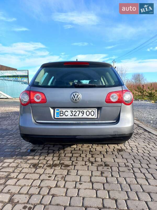 Універсал Volkswagen Passat 2007 в Винниках