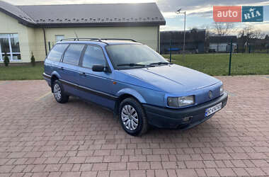 Універсал Volkswagen Passat 1992 в Стрию