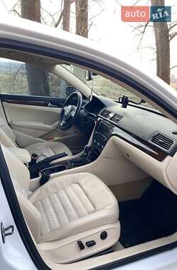 Седан Volkswagen Passat 2013 в 