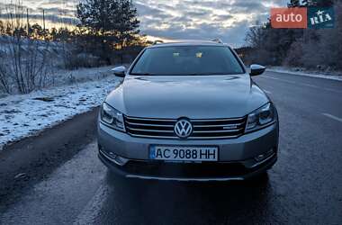 Універсал Volkswagen Passat 2012 в Луцьку