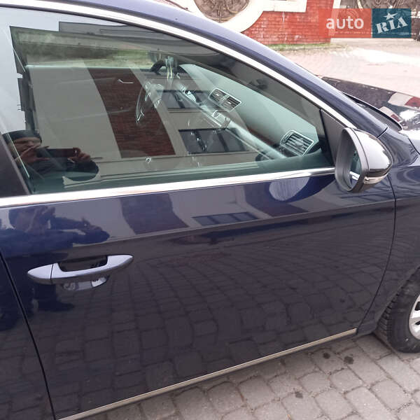 Универсал Volkswagen Passat 2014 в Львове