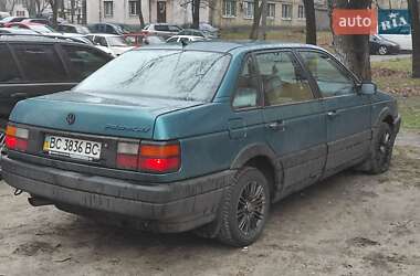 Седан Volkswagen Passat 1991 в Києві