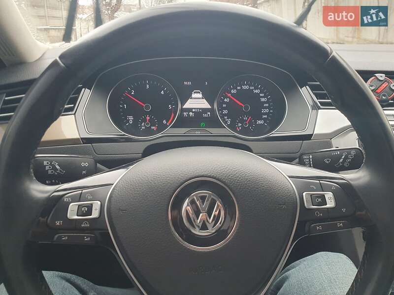 Универсал Volkswagen Passat 2016 в Виннице