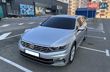 Универсал Volkswagen Passat 2015 в Хмельницком