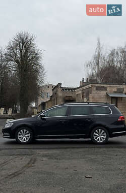 Універсал Volkswagen Passat 2012 в Конотопі