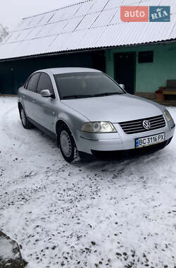 Седан Volkswagen Passat 2003 в Долині