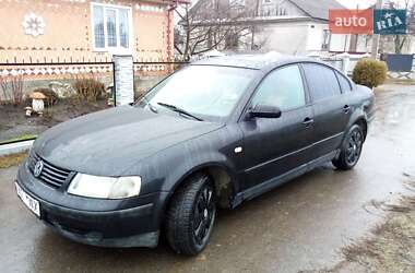 Седан Volkswagen Passat 2000 в Костопілі