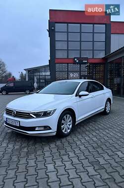 Седан Volkswagen Passat 2017 в 