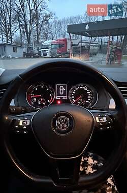 Седан Volkswagen Passat 2017 в 