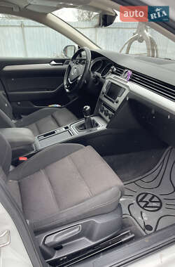 Универсал Volkswagen Passat 2015 в 