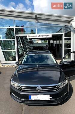 Універсал Volkswagen Passat 2017 в Харкові