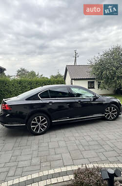 Седан Volkswagen Passat 2018 в Луцьку