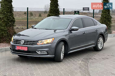 Седан Volkswagen Passat 2017 в 