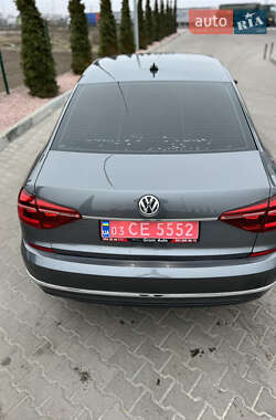 Седан Volkswagen Passat 2017 в 